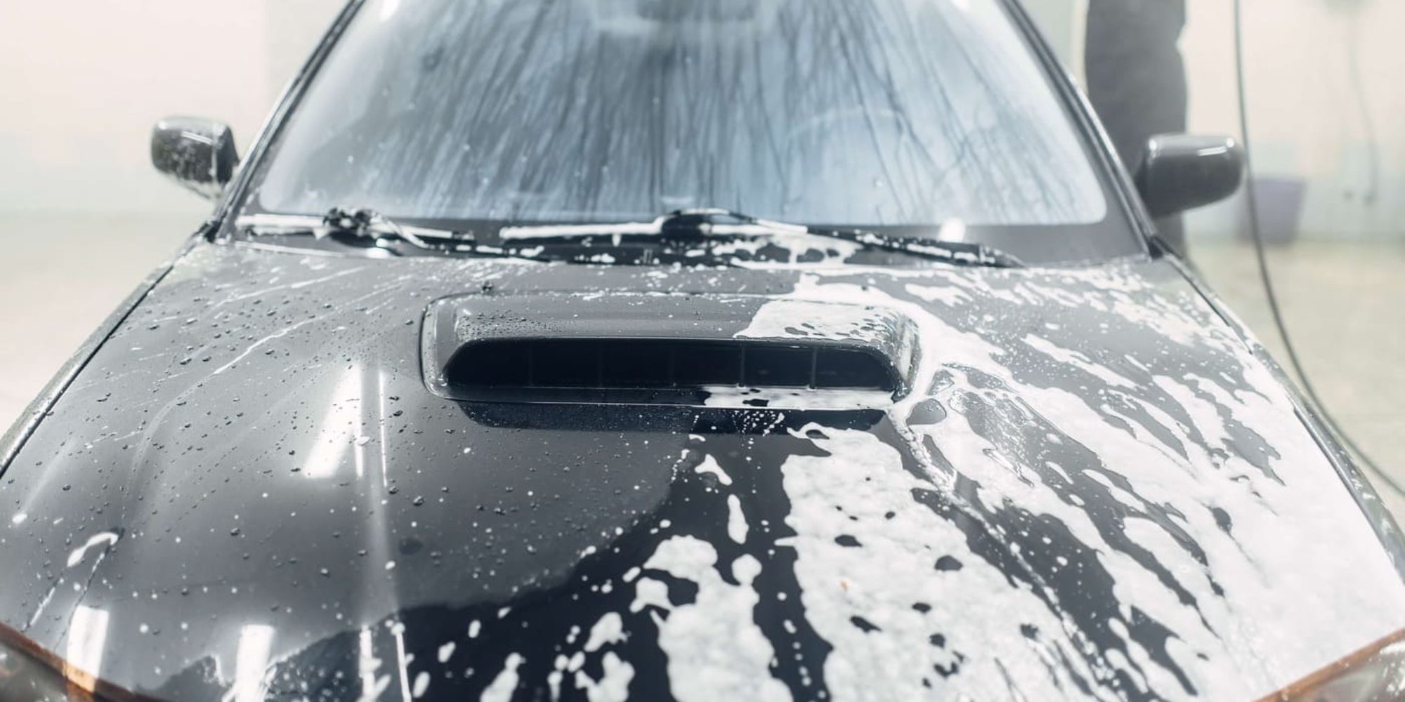 op_carwash-service-worker-washin